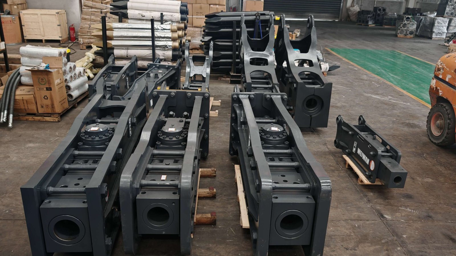 ARTUS HYDRAULIC BREAKER CUSTOMER ORDER PREPARING