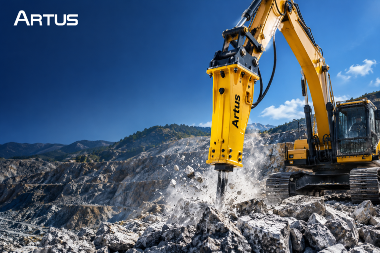 Artus hydraulic breaker working on rock at a quarry